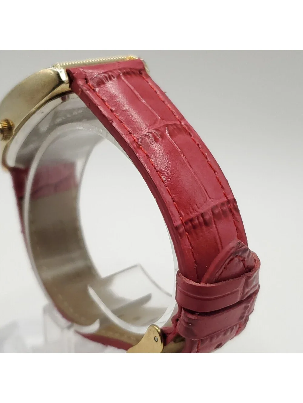 Isaac Mizrahi Live Quartz Womens 32mm Watch Red Sub Dial New Battery